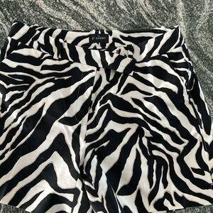 White House black market shirts size 6